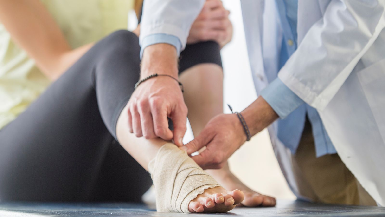 Common Reasons for Shoulder Pain That Have Nothing to Do With Sports